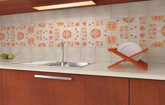Стеновая панель под кирпич для кухни - особенности монтажа